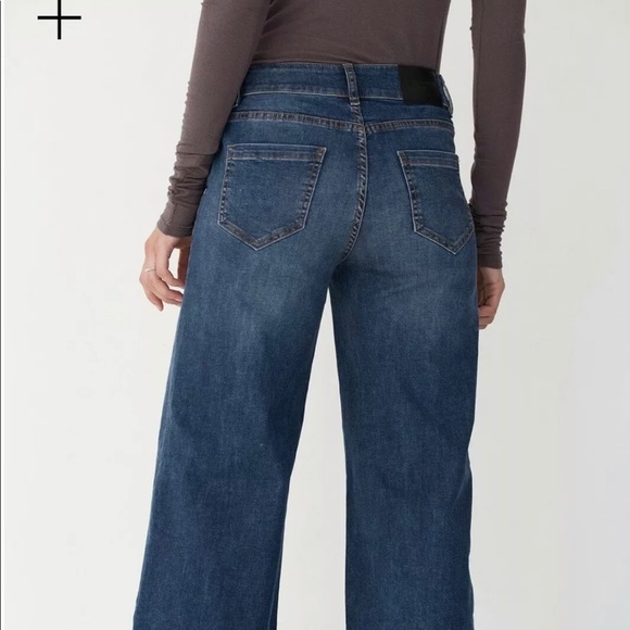 Original NEW Marcellamoda NYC
Model: Benita jeans
Size 6 / 30 - Picture 5 of 7